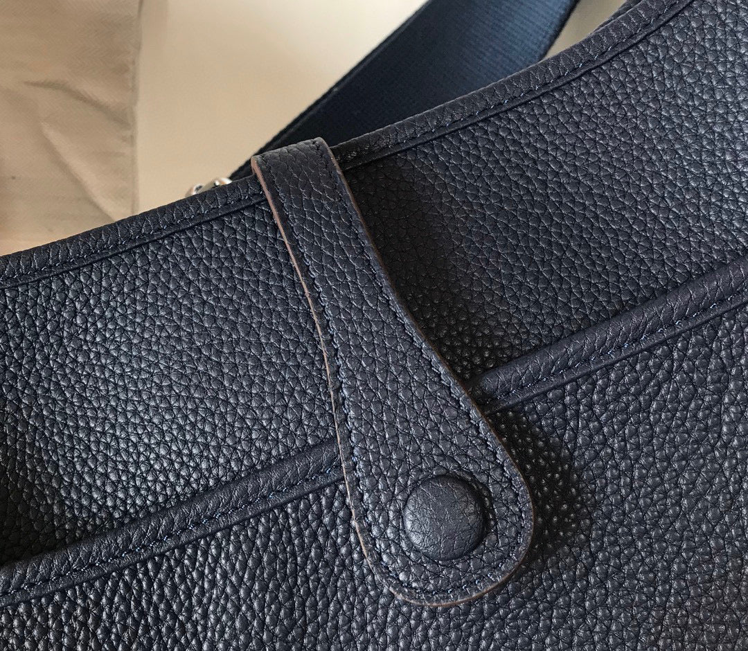 Hermes H083435 Evelyne III 29 Shoulder Bag Silver Hardware Navy Blue - Default Title - View 8