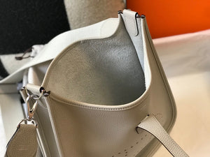 Hermes H083435 Evelyne III 29 Shoulder Bag Silver Hardware White Gray - Default Title - View 9