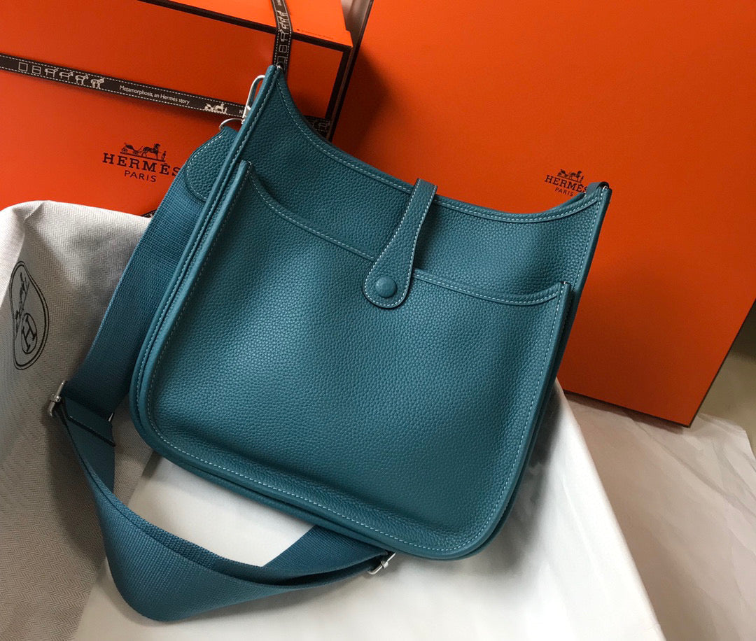 Hermes H083435 Evelyne III 29 Shoulder Bag Silver Hardware Blue - Default Title - View 3