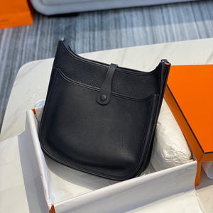 Hermes H083435 Evelyne III 29 Shoulder Bag Silver Hardware Black - Default Title - View 2