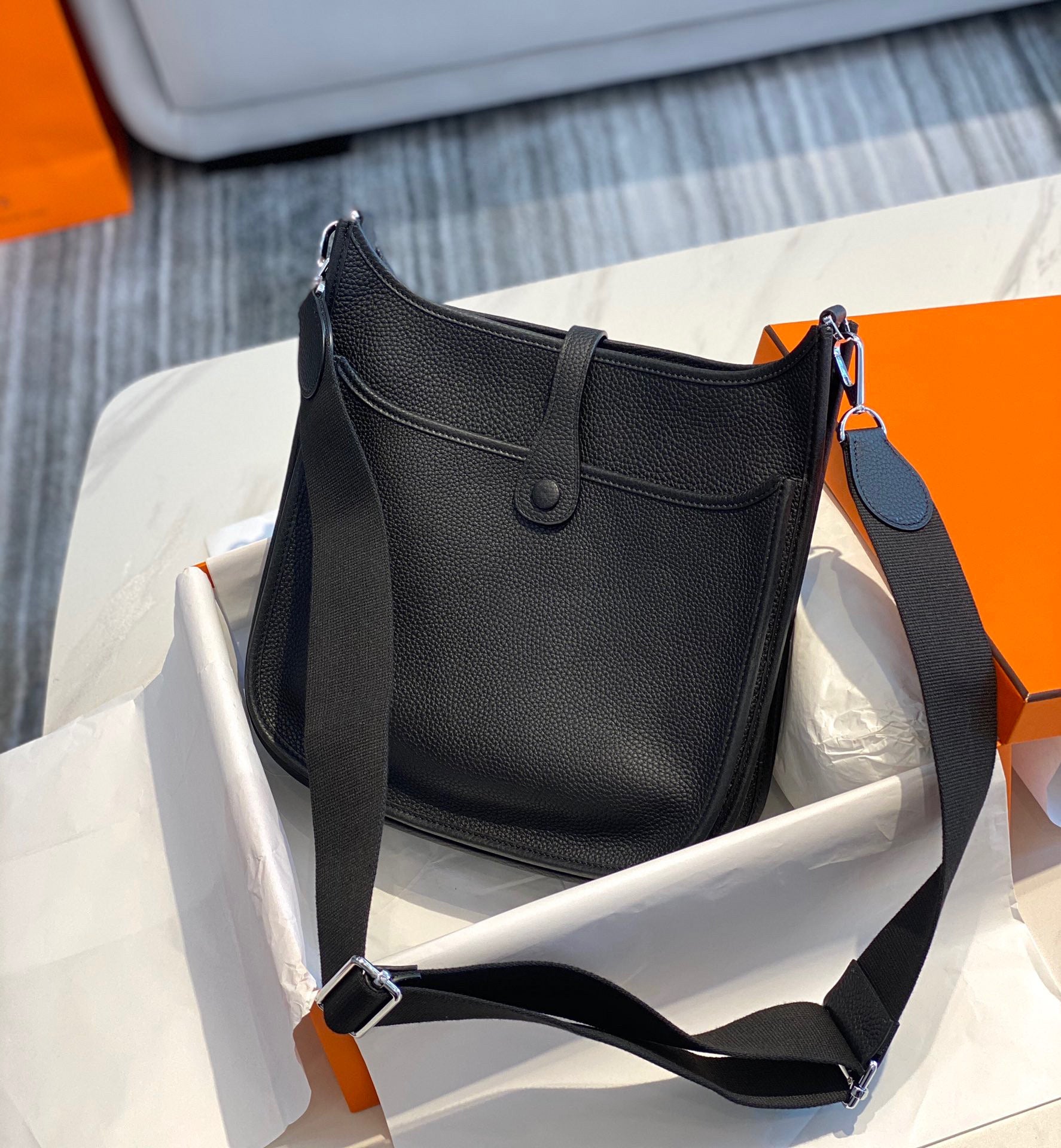 Hermes H083435 Evelyne III 29 Shoulder Bag Silver Hardware Black - Default Title - View 5