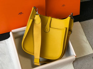 Hermes H083435 Evelyne III 29 Shoulder Bag Silver Hardware Yellow - Default Title - View 2