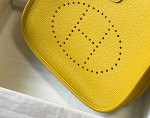 Hermes H083435 Evelyne III 29 Shoulder Bag Silver Hardware Yellow - Default Title - View 5