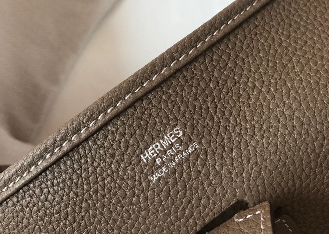 Hermes H083435 Evelyne III 29 Shoulder Bag Silver Hardware Dark Gray