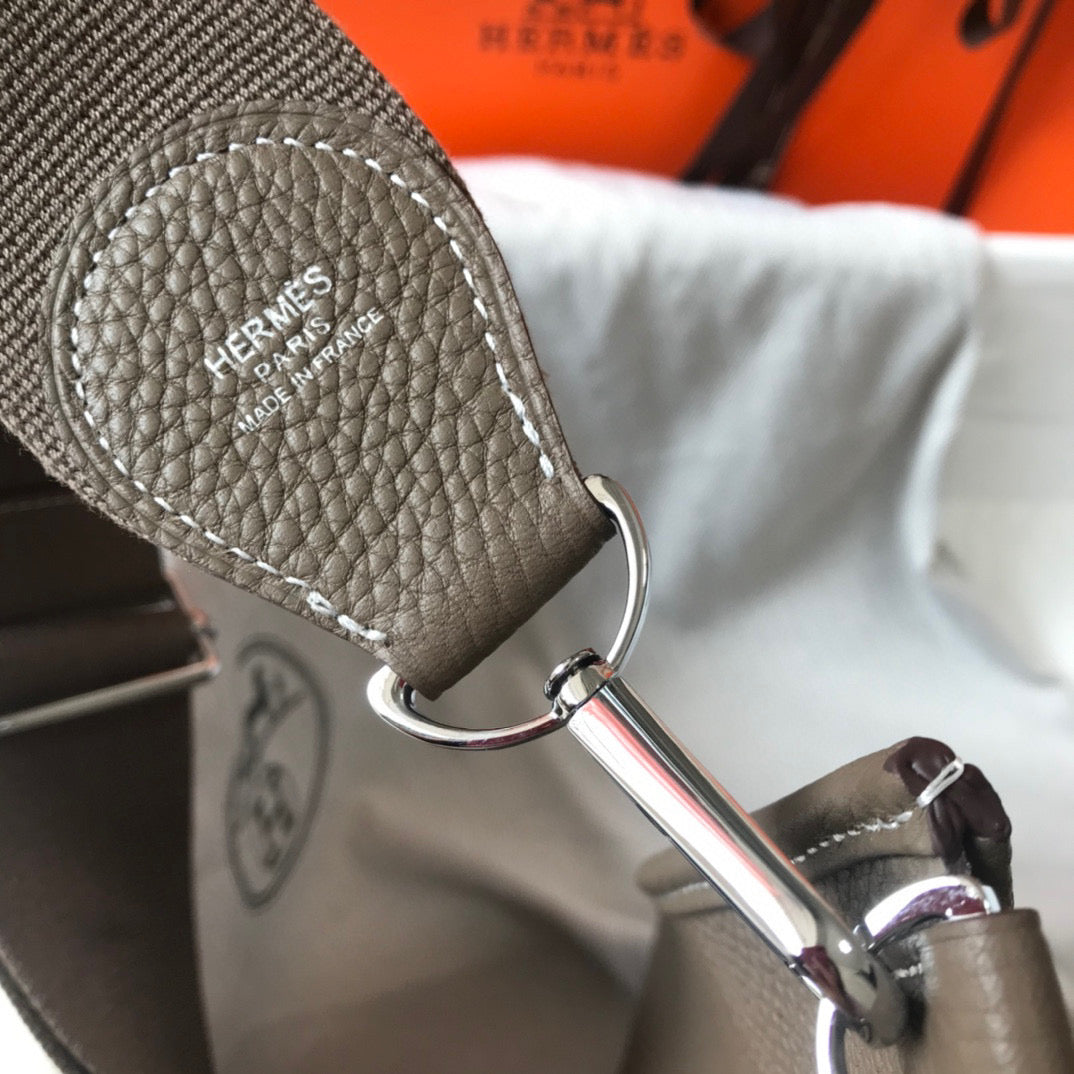 Hermes H083435 Evelyne III 29 Shoulder Bag Silver Hardware Dark Gray - Default Title - View 9