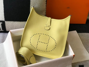 Hermes H083435 Evelyne III 29 Shoulder Bag Silver Hardware Lemon Yellow - Default Title - View 4