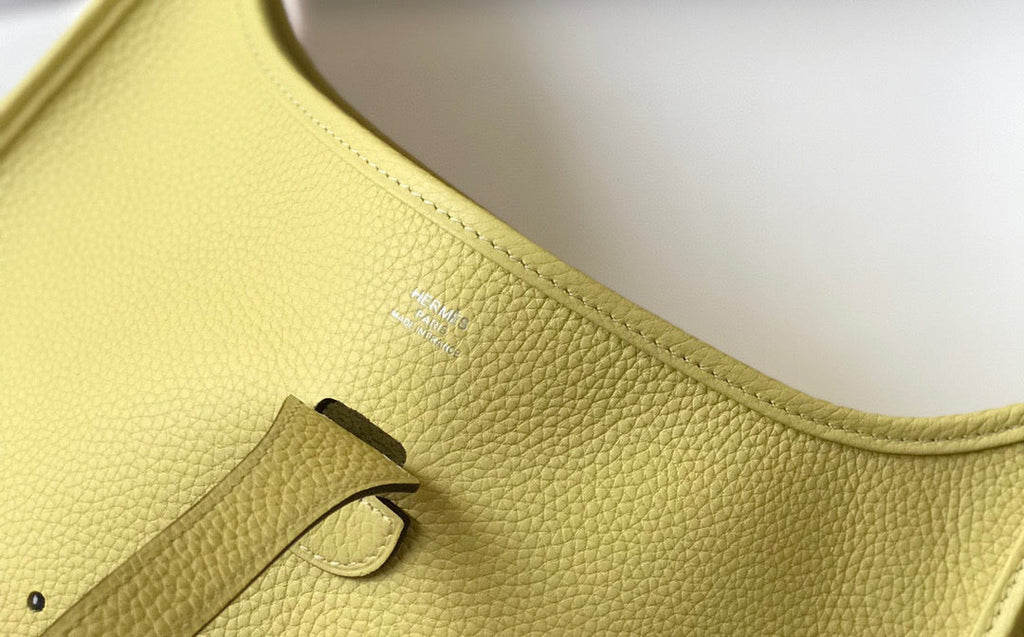 Hermes H083435 Evelyne III 29 Shoulder Bag Silver Hardware Lemon Yellow