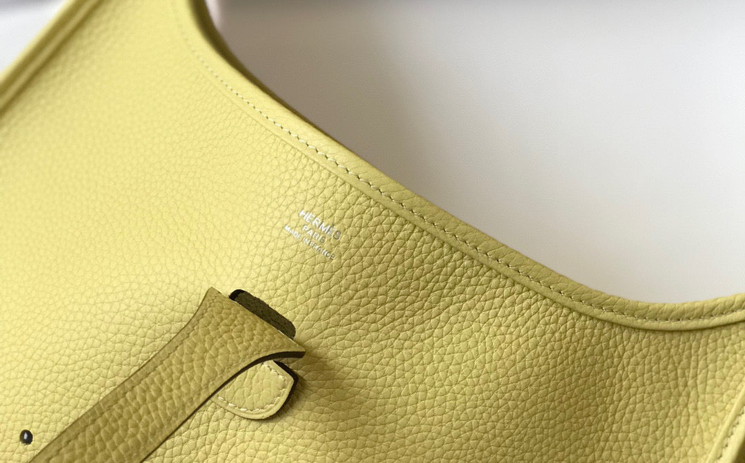 Hermes H083435 Evelyne III 29 Shoulder Bag Silver Hardware Lemon Yellow