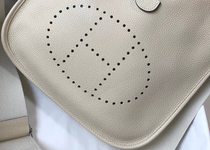 Hermes H083435 Evelyne III 29 Shoulder Bag Silver Hardware Beige - Default Title - View 3