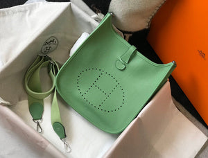 Hermes H083435 Evelyne III 29 Shoulder Bag Silver Hardware Light Green - Default Title - View 1