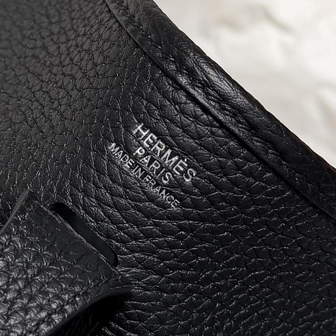 Hermes H083440 Evelyne 23  Clemence Leather Tc cow leather  Shoulder Bag