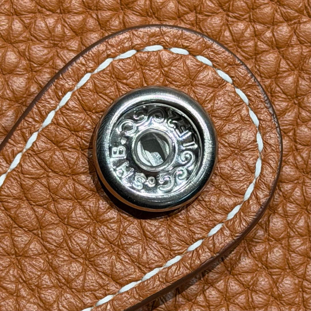 Hermes H083442  Evelyne 23  Clemence Leather Tc cow leather  Shoulder Bag