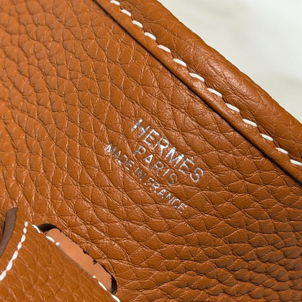 Hermes H083442  Evelyne 23  Clemence Leather Tc cow leather  Shoulder Bag