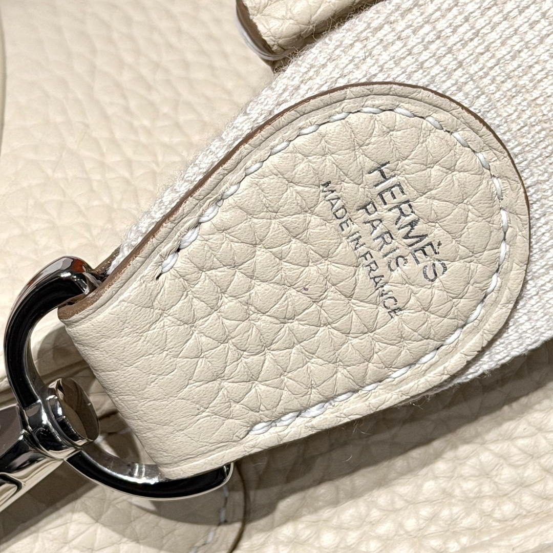 Hermes H083446 Evelyne 23  Clemence Leather Tc cow leather  Shoulder Bag