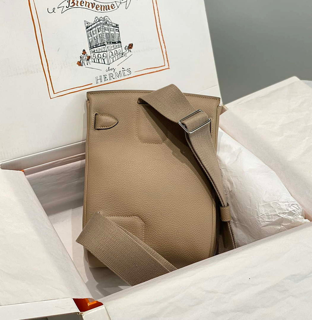 Hermes H083591CK89 Hac a Dos GM backpack Trench coat gray