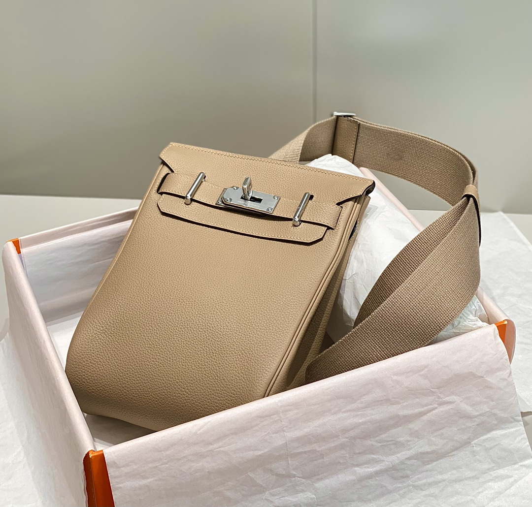 Hermes H083591CK89 Hac a Dos GM backpack Trench coat gray - Default Title - View 7