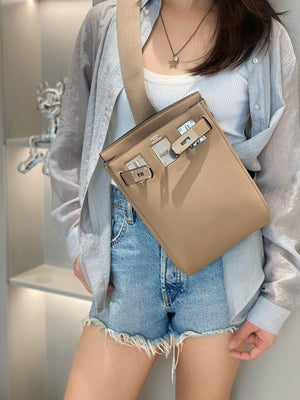 Hermes H083591CK89 Hac a Dos GM backpack Trench coat gray - Default Title - View 2