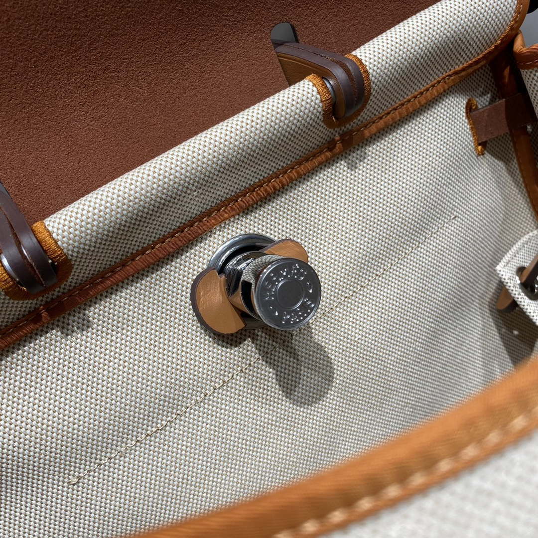 Hermes H084076CKAD A Dos Zip Retourne Herbag Backpack Toile Vache Hunter Ebene H60065 - Default Title - View 8