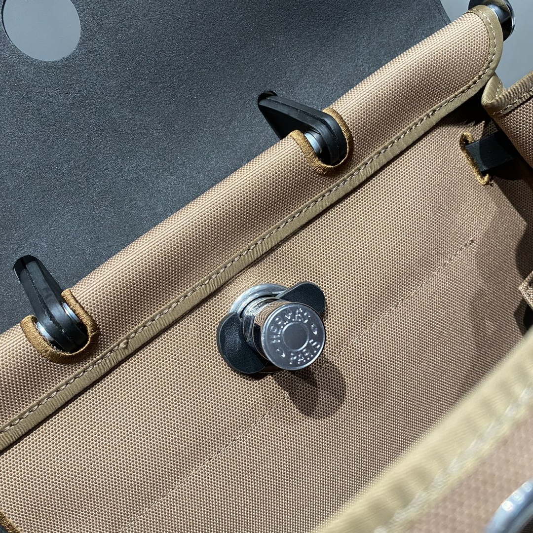 Hermes H084076CKAD A Dos Zip Retourne Herbag Backpack Toile Vache Hunter Ebene H60067 - Default Title - View 8