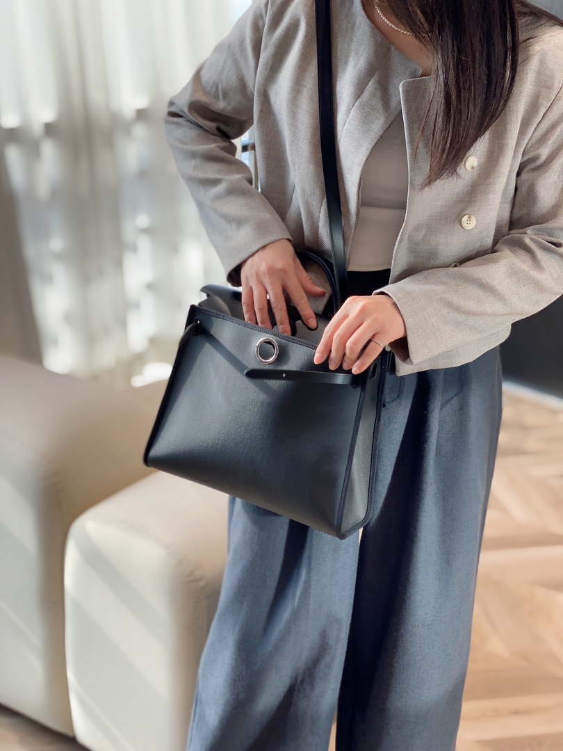 Hermes H084076CKAD Herbag Zip 31 Bag in Black Hunter Leather and Canvas H60058