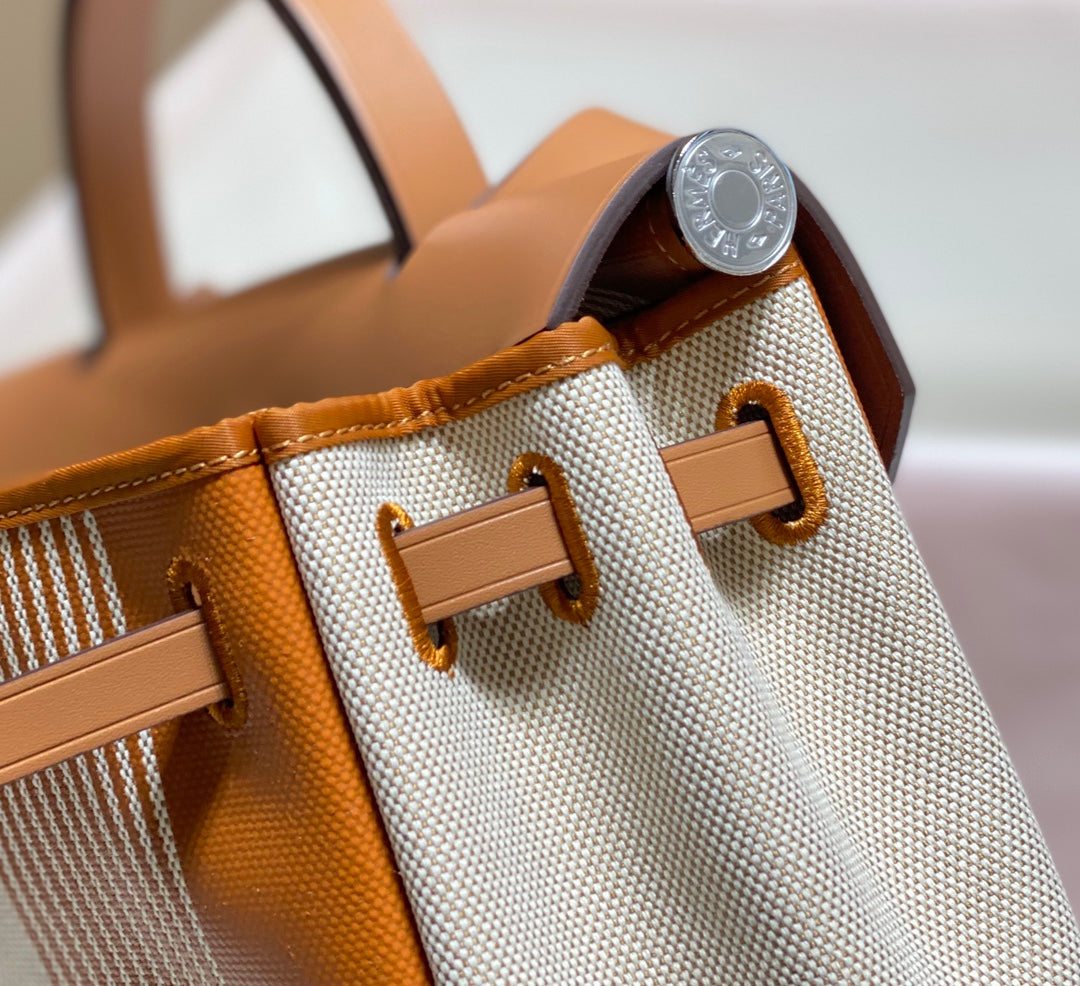 Hermes H084076CKAD Herbag Zip 31 Bag in Brown Hunter Leather and Canvas H60051 - Default Title - View 5