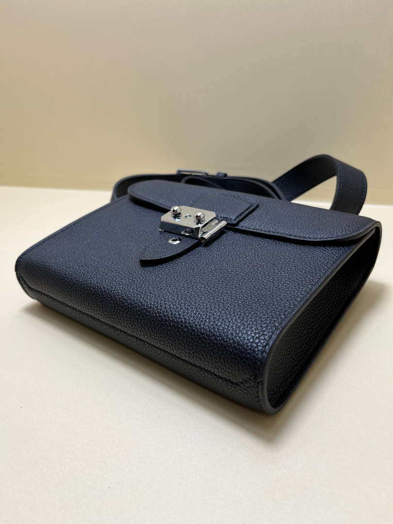 Hermes H084109CK18 SAC A Depeches Messager Shoulder Togo 21 bags Black