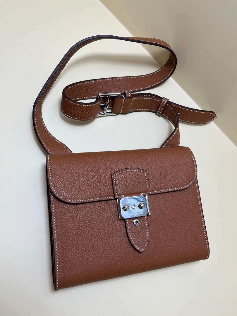 Hermes H084109CK18 SAC A Depeches Messager Shoulder Togo 21 bags Brown