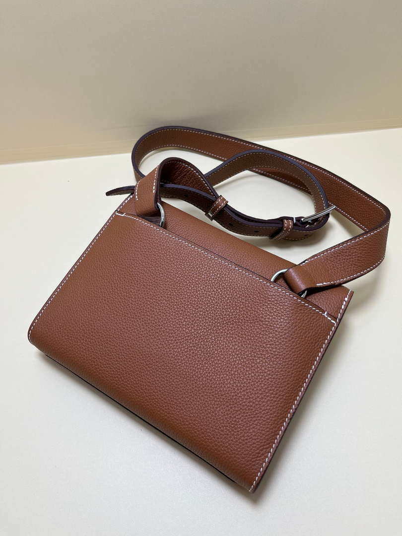 Hermes H084109CK18 SAC A Depeches Messager Shoulder Togo 21 bags Brown
