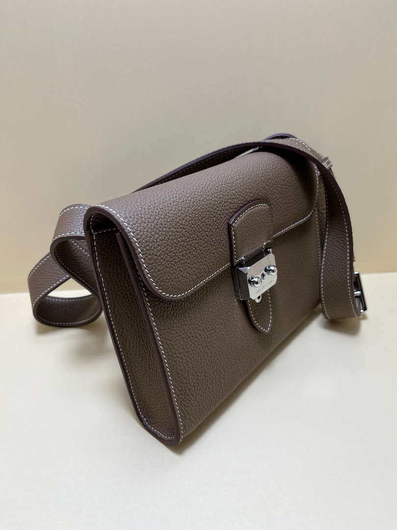 Hermes H084109CK18 SAC A Depeches Messager Shoulder Togo 21 bags Gray brown