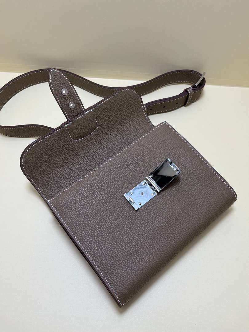 Hermes H084109CK18 SAC A Depeches Messager Shoulder Togo 21 bags Gray brown