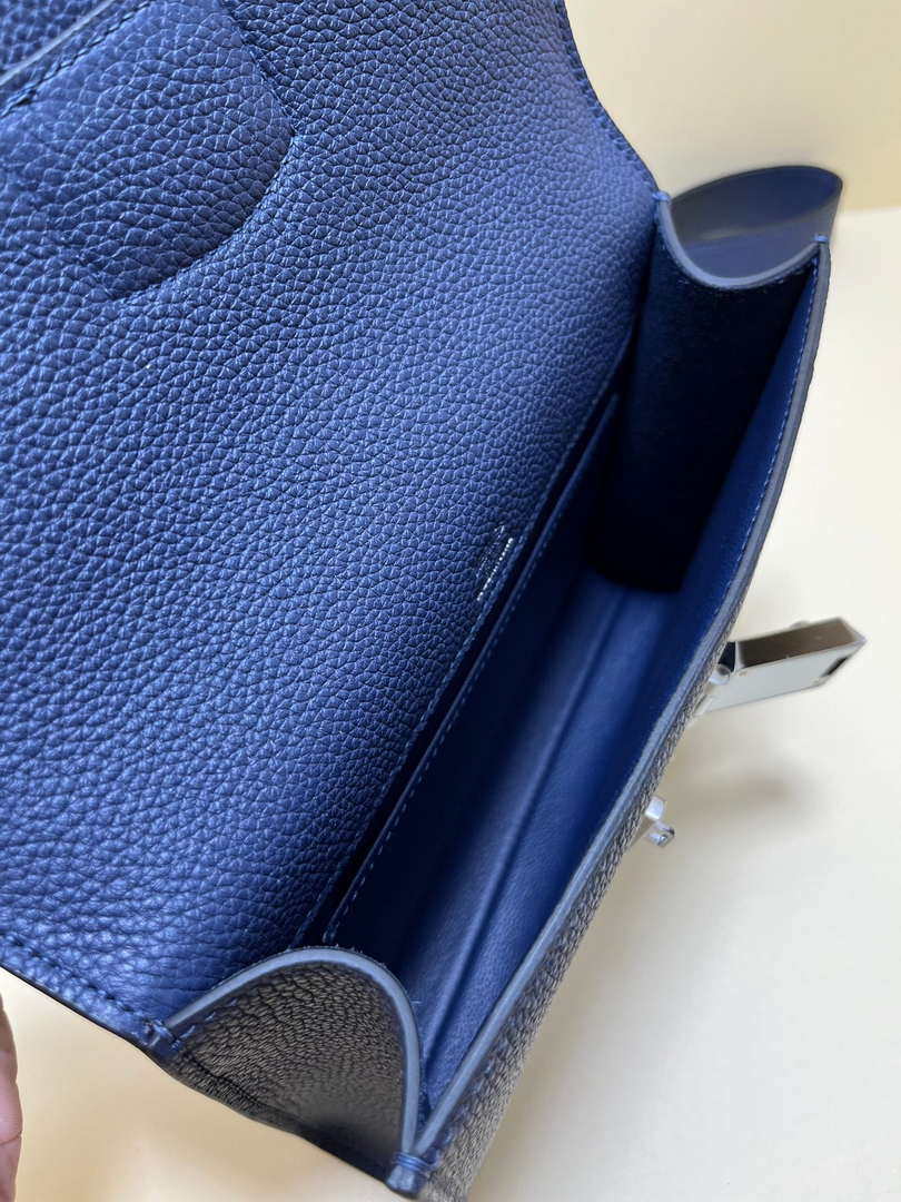 Hermes H084109CK18 SAC A Depeches Messager Shoulder Togo 21 bags Navy Blue