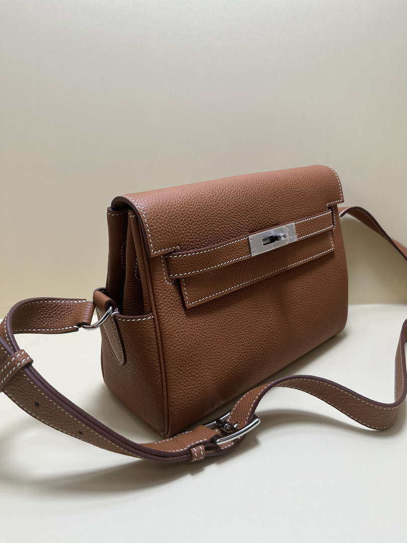 Hermes H084109CK25 Kelly Messager Shoulder Togo 25 bags Brown Silver