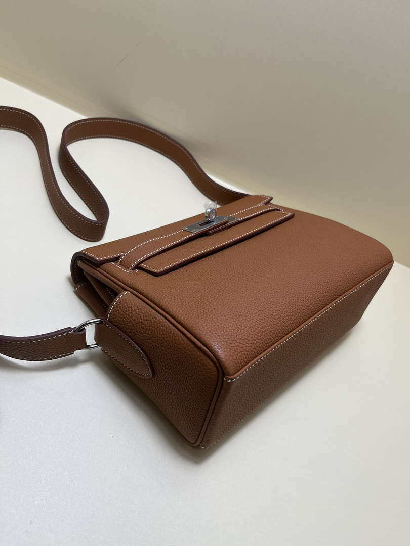 Hermes H084109CK25 Kelly Messager Shoulder Togo 25 bags Brown Silver