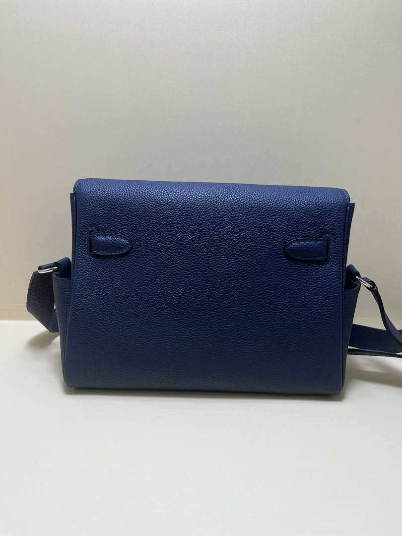 Hermes H084109CK25 Kelly Messager Shoulder Togo 25 bags Navy Silver