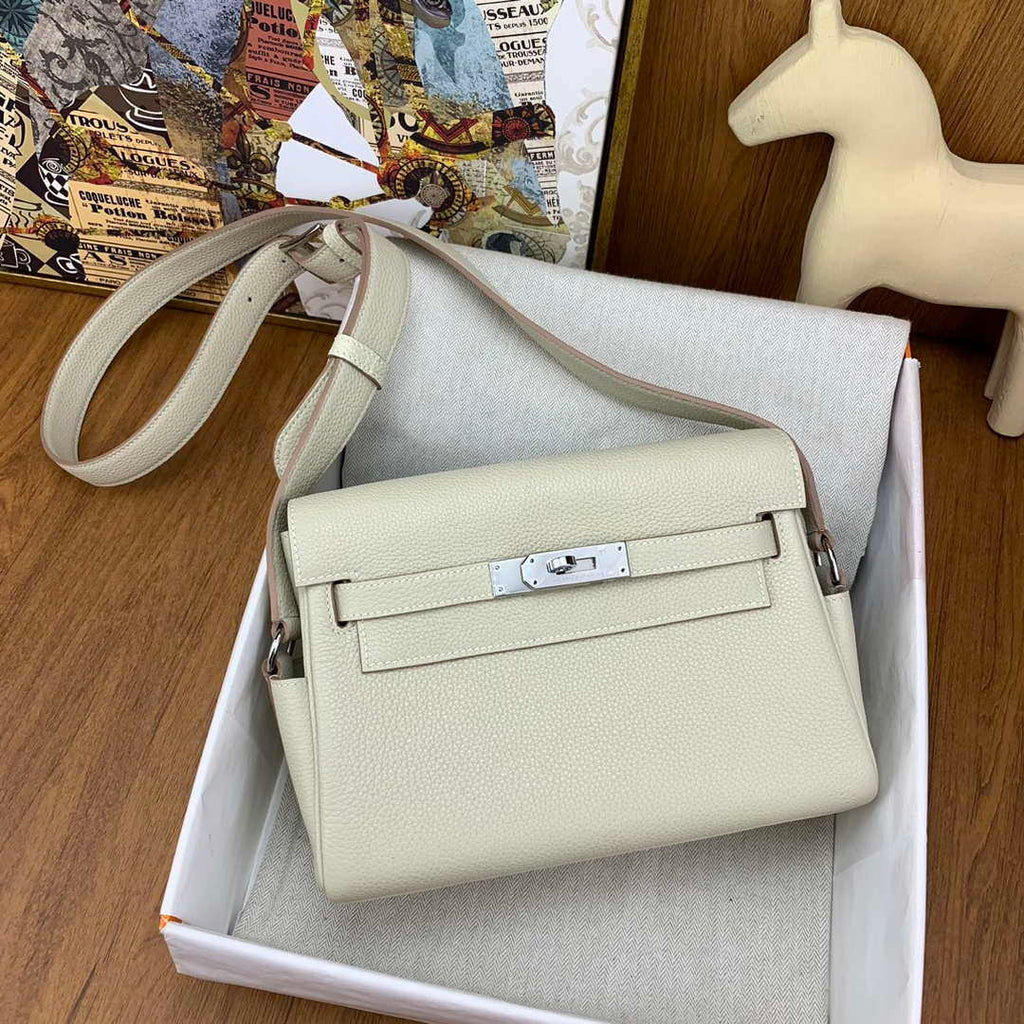 Hermes H084109CK25 Kelly Messager Shoulder Togo 25 bags White Silver