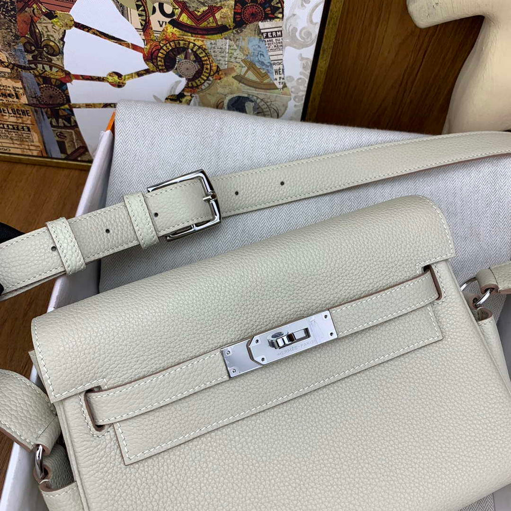 Hermes H084109CK25 Kelly Messager Shoulder Togo 25 bags White Silver