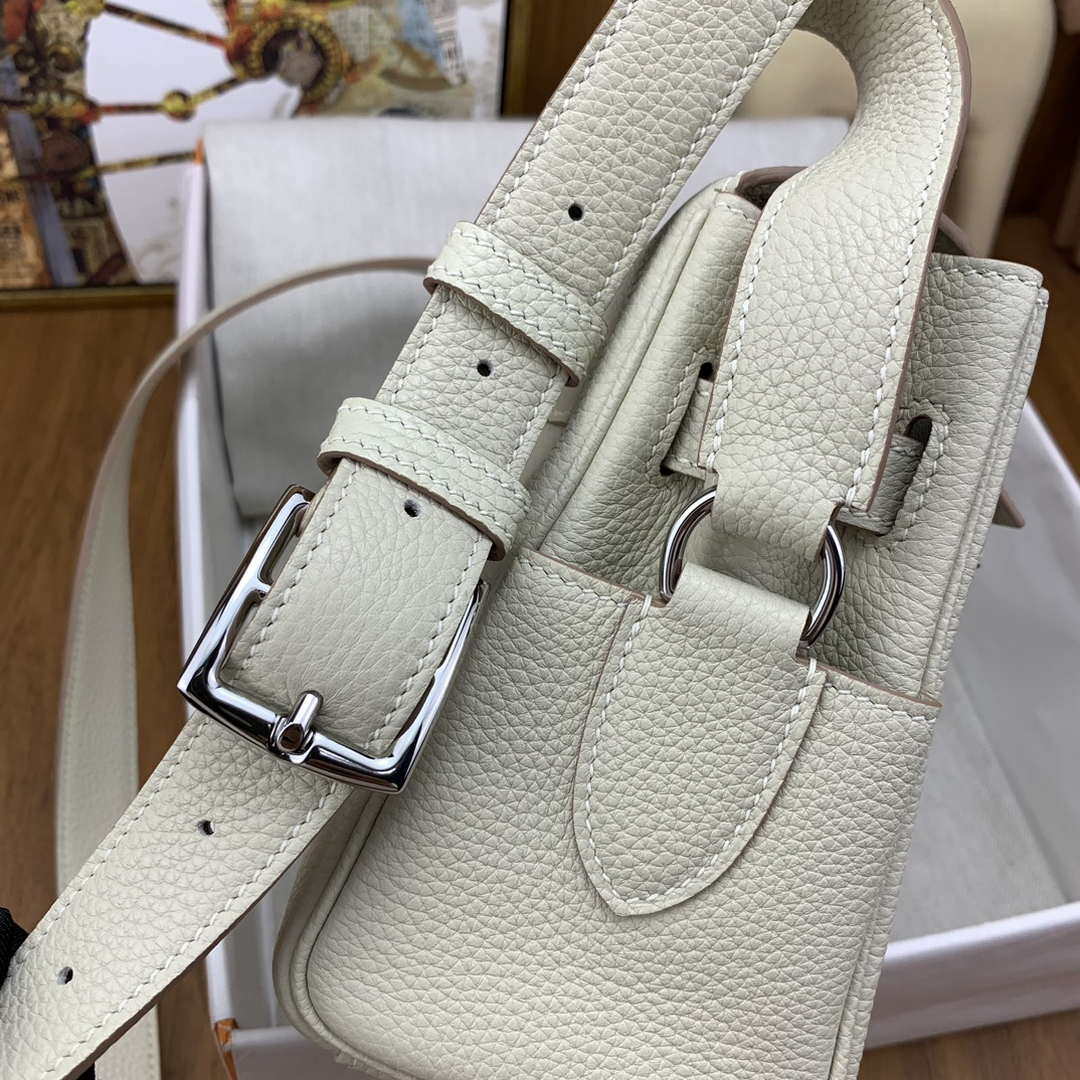 Hermes H084109CK25 Kelly Messager Shoulder Togo 25 bags White Silver