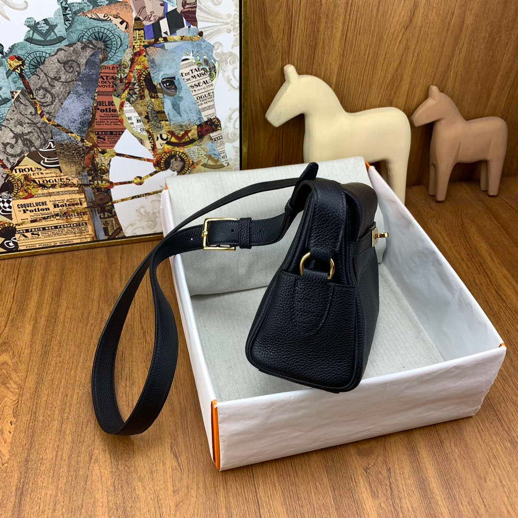 Hermes H084109CK25 Kelly Messager Shoulder Togo 25 bags Black Gold