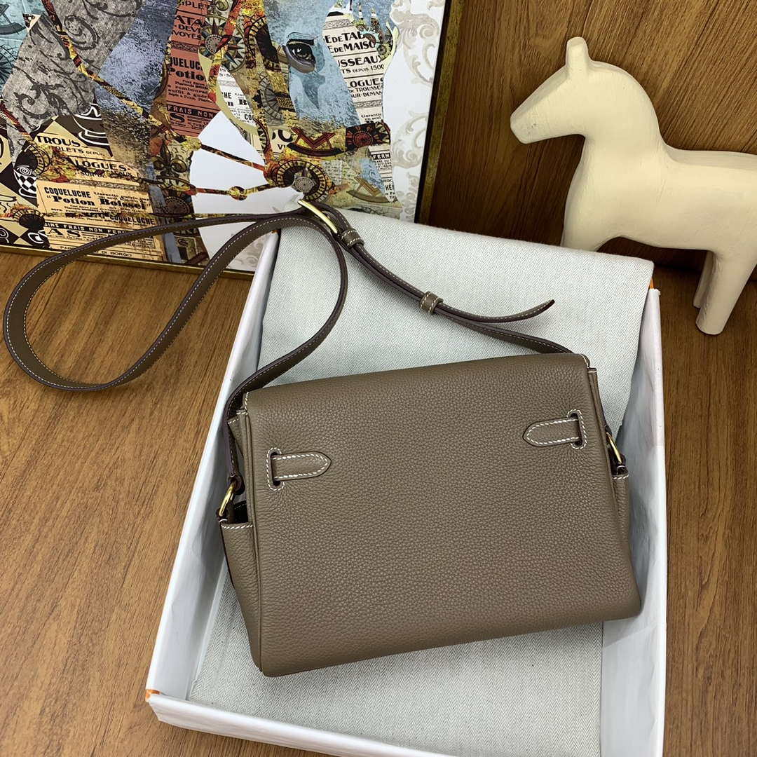 Hermes H084109CK25 Kelly Messager Shoulder Togo 25 bags Elephant Gray Gold