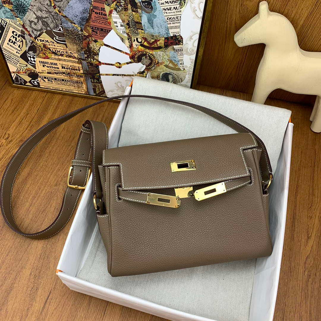 Hermes H084109CK25 Kelly Messager Shoulder Togo 25 bags Elephant Gray Gold