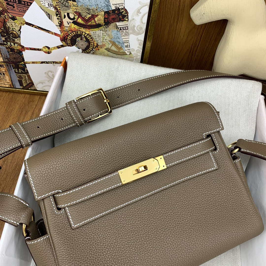 Hermes H084109CK25 Kelly Messager Shoulder Togo 25 bags Elephant Gray Gold