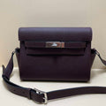 Hermes H084109CK25 Kelly Messager Shoulder Togo 25 bags Saddle Red - Default Title - View 1