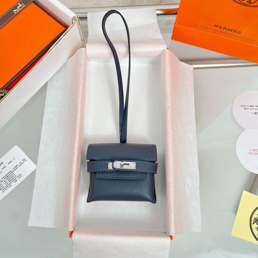 Hermes H084665CK0U Kellyfestival charm Kelly bag charm in Swift calfskin H88900