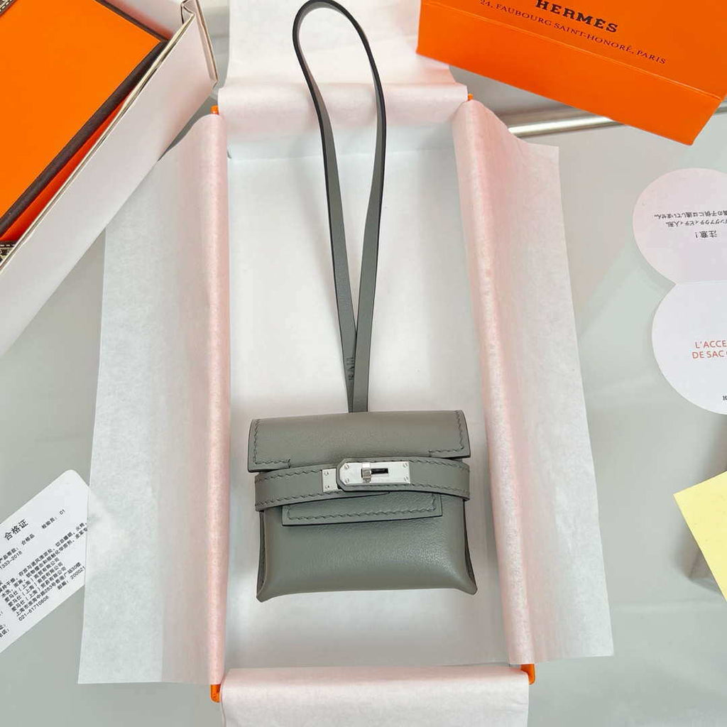 Hermes H084665CK0U Kellyfestival charm Kelly bag charm in Swift calfskin H88901