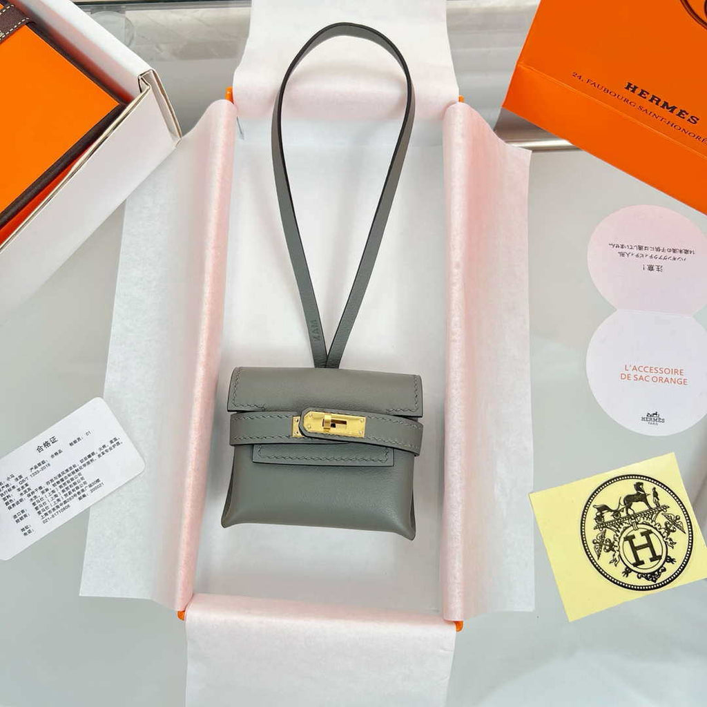 Hermes H084665CK0U Kellyfestival charm Kelly bag charm in Swift calfskin H88901