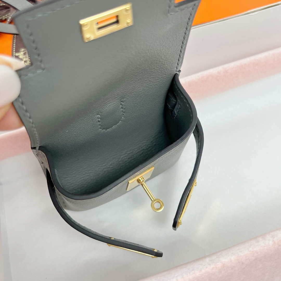 Hermes H084665CK0U Kellyfestival charm Kelly bag charm in Swift calfskin H88901