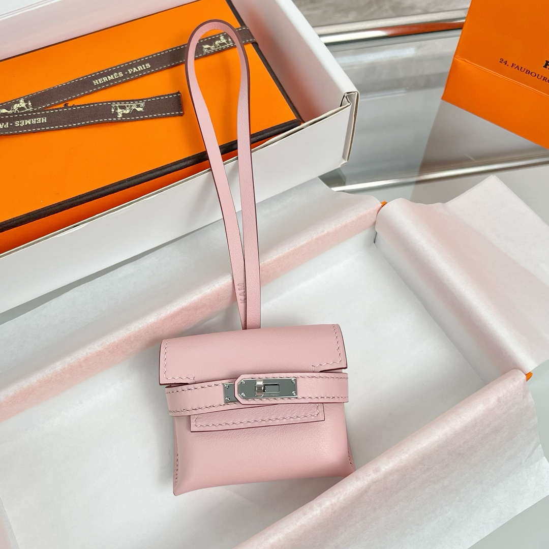 Hermes H084665CK0U Kellyfestival charm Kelly bag charm in Swift calfskin H88902