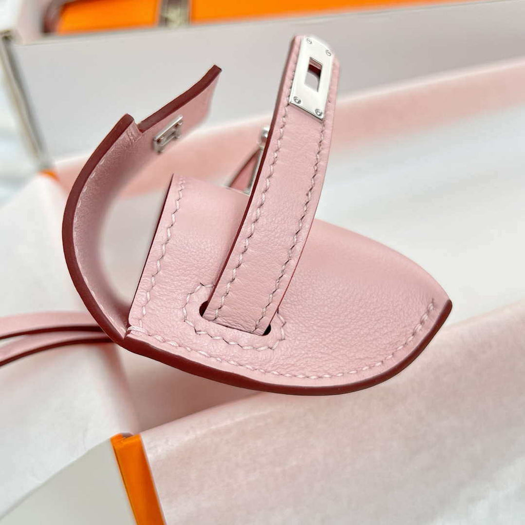 Hermes H084665CK0U Kellyfestival charm Kelly bag charm in Swift calfskin H88902