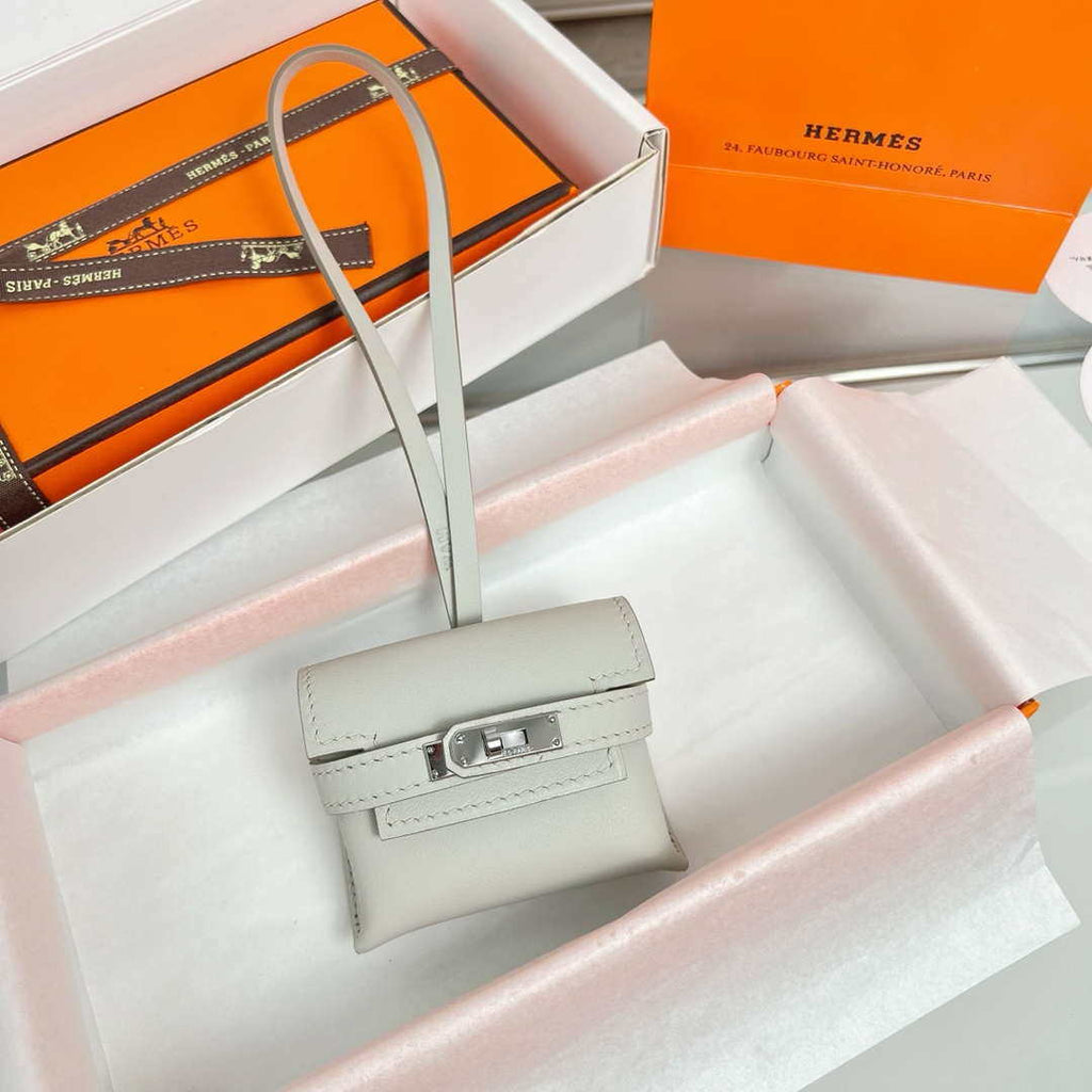 Hermes H084665CK0U Kellyfestival charm Kelly bag charm in Swift calfskin H88903