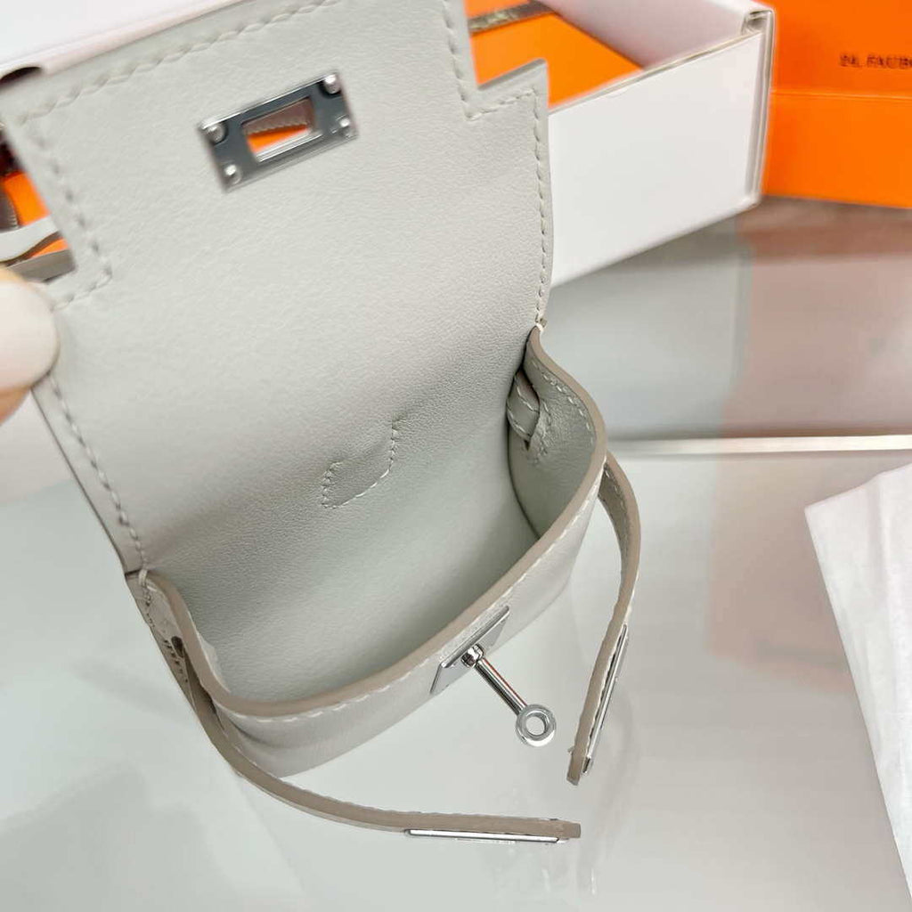 Hermes H084665CK0U Kellyfestival charm Kelly bag charm in Swift calfskin H88903